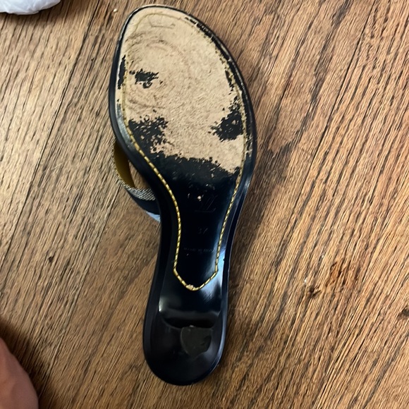 Louis Vuitton heels - Picture 3 of 5